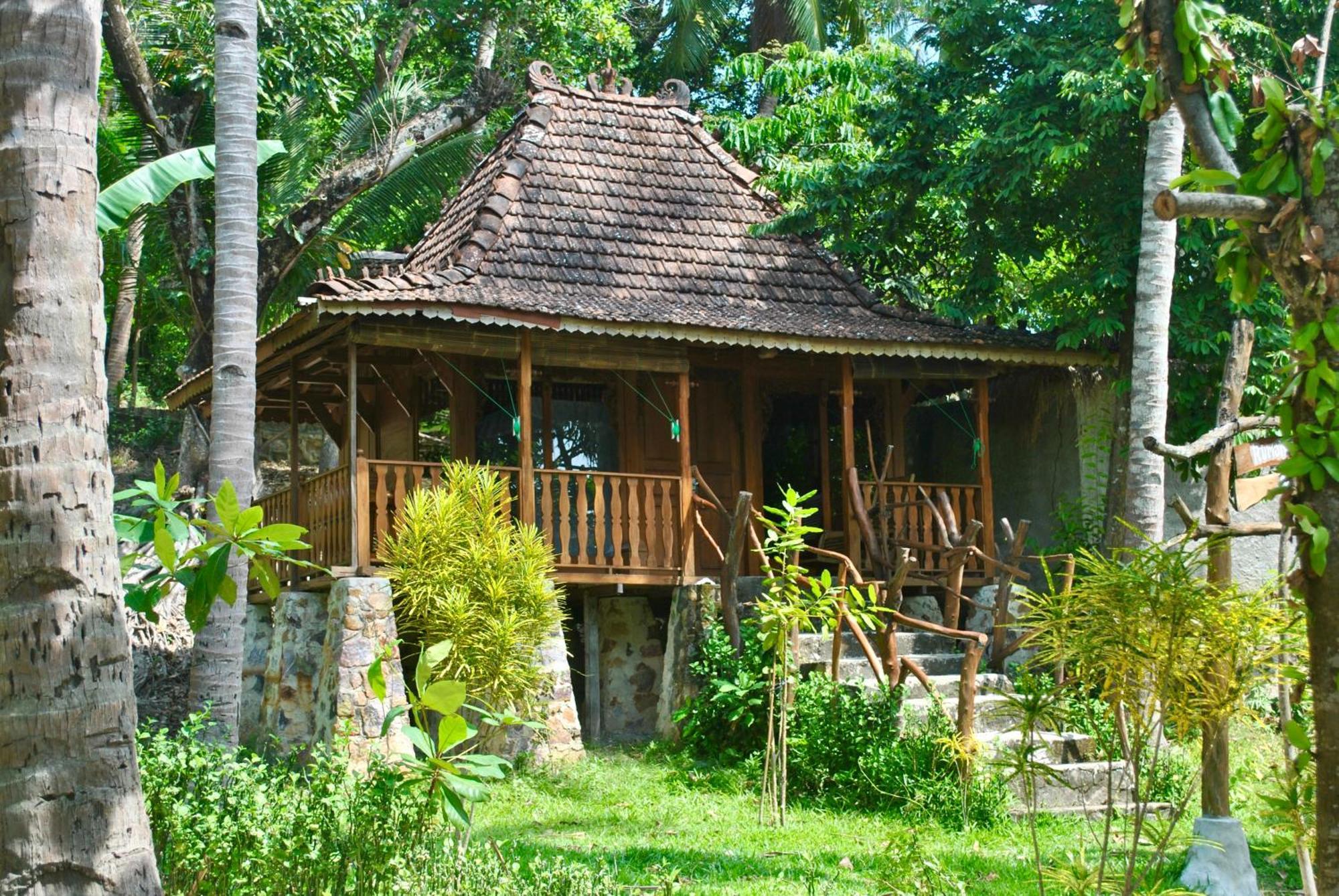 Hotel Alam Kita Karimunjawa-Inseln Exterior foto