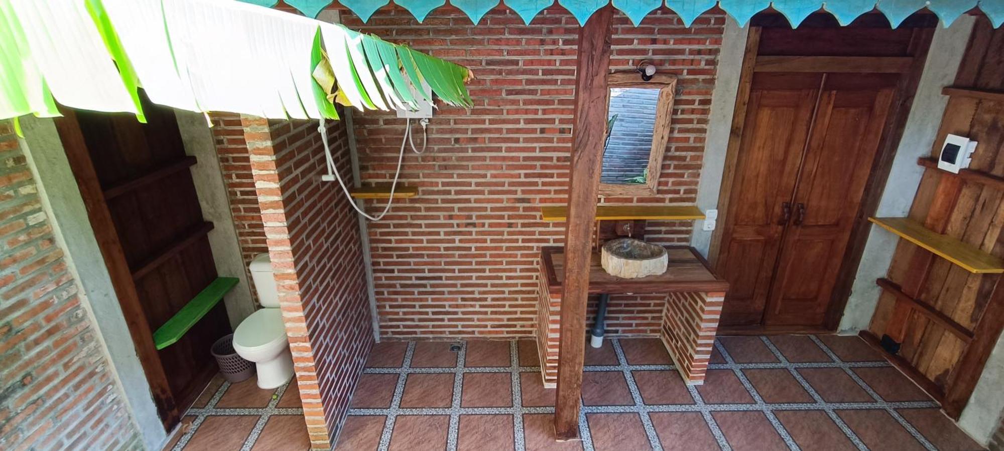 Hotel Alam Kita Karimunjawa-Inseln Zimmer foto